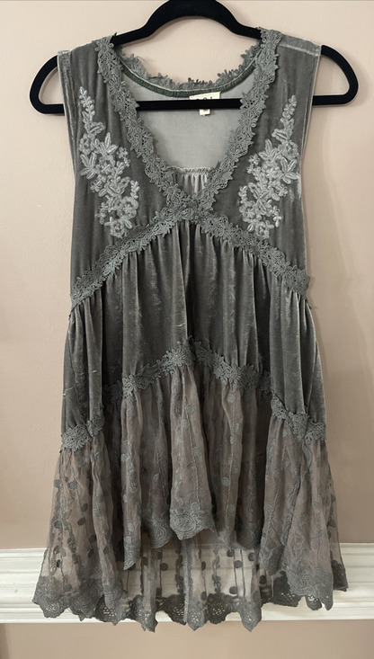 POL Tops - POL Crushed Velvet Tunic Womens M Gray Embroidered V-Neck Fairy Goth Festival